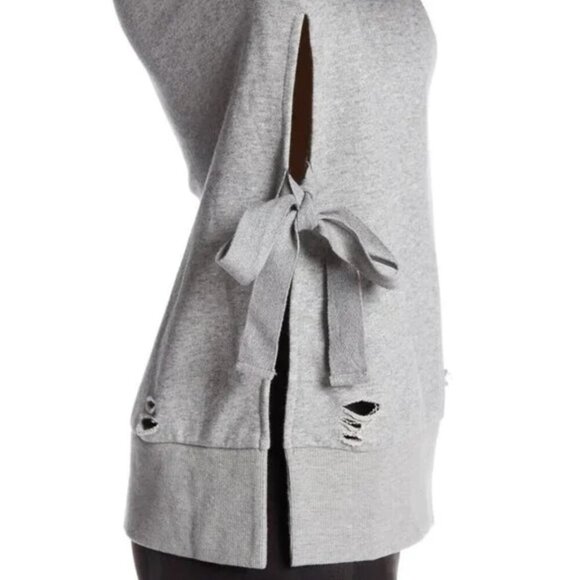NWT Romeo & Juliet Light Heather Gray Distressed Sweatshirt, size Small - Picture 2 of 13